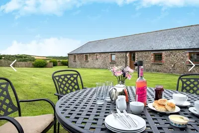 Image de The Olde Byre, Cottage à la ferme Creathorne