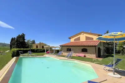Image de Borgo del Silence vacances dans villa Marina avec piscine Ă 4 km de Lajatico
