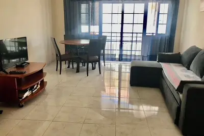 Image de Appartement ensoleillé avec 2 chambres (B-6)