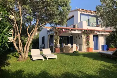 Image de Wonderful  house with garden