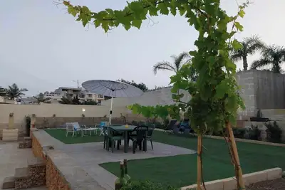 Image de Santa Maria Estate Summer Villa pour 8 ans et plus. Piscine familiale \/ baby-foot.