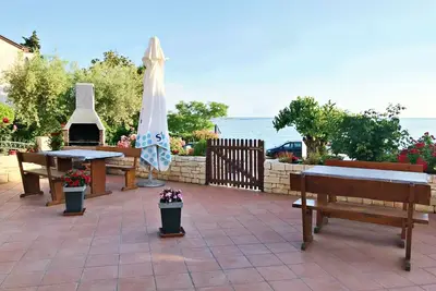 Image de Chambre pour deux personnes avec salle de bain privée, à deux pas de la mer, Zambratija, WiFi, parking