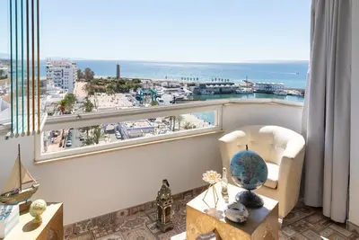 Image de Bel appartement dans le port de plaisance