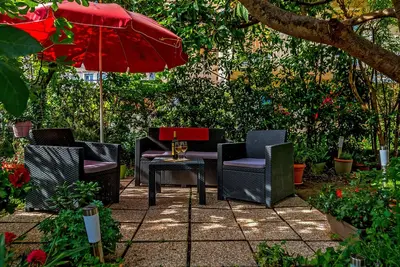 Appartement Emi no1 avec jardin, 50 m de la plage, avec wifi, climatisation
