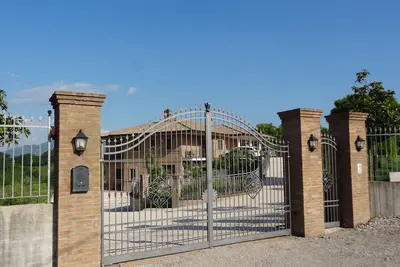 Image de Spacieux appartement \/ villa, endroit calme avec une vue imprenable sur Montecassino