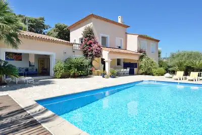 Villa d'exception - vue panoramique mer