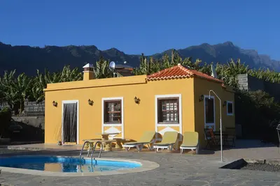 Image de Maison dans un endroit calme avec de belles vues sur la mer et La Caldera de Taburiente