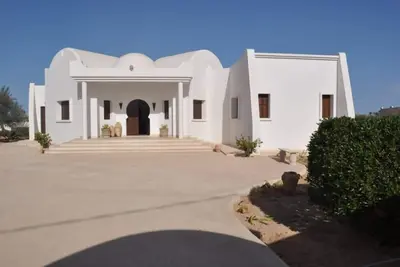 Image de Djerba Midoun: Dar Ilham:Luxueuse maison d'architecte avec piscine au coeur de l'ile de Djerba.
