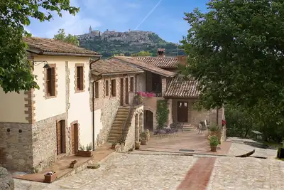 Image de Ferme Casale delle Lucrezie - avec piscine panoramique et Spa - Appartements