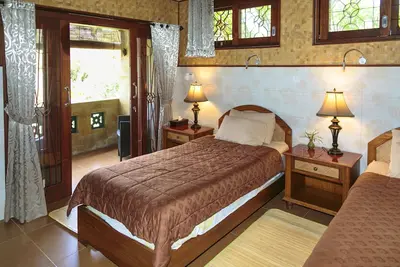 Image de Calme, luxe Sawo Appartement 2 Ă Murni's Houses and Spa, Ubud, Bali