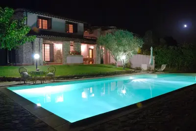 Image de Notre Villa sera votre maison mĂŞme pour une semaine, un mois ou. . .