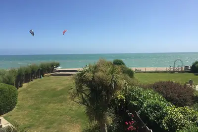 Image de Montez sur la plage au 7 Aldwick Avenue