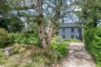 Image de Une maison individuelle de 4 chambres joliment présentée située au coeur de Chagford