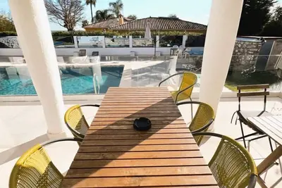 Image de Villa 4 Chambres, 4 Sdb, Grand Jardin Avec Piscine PRIVÉE Chauffee, Bbq, Plage
