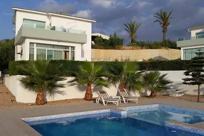 Image de Village Situation avec vue mer imprenable \/ Pool vues- 3 minutes Ă pied de restaurants