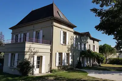 Image de Maison Bourgeoise - Grande Capacite - Campagne Lyonnaise - Elegance Et Nature