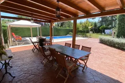 Image de Villa avec piscine Ă 90 km de Madrid