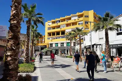 Image de Super studio central dans la zone piétonne de Torremolinos