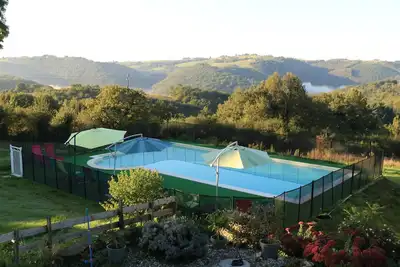 Image de Complexe de vacances idéal pour la famille élargie ou des amis partageant
