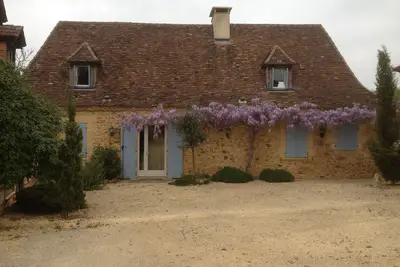 Image de Domaine de Laufrerie maison de campagne avec beaucoup d'intimité dans un cadre rural.