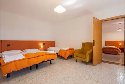Image de une ancienne auberge qui est 200 ans italienne ancienne « Quatrupla 1 »