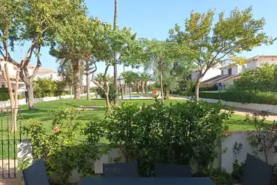 Image de Superbe villa près de la mer, avec piscine