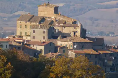Image de Belle maison de ville médiévale entre Rome et Florence avec des vues exceptionnelles