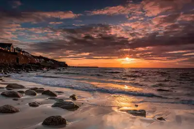 Image de Surplombant la plage et la mer Ă Sennen Cove