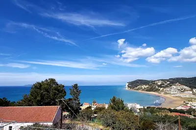 Gikas Apartments - Suite Supérieure - à 100 mètres de la plage
