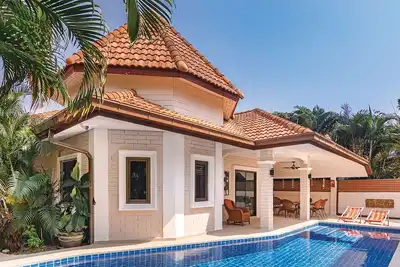 Image de Villa Sabai avec piscine privée, à seulement 5 minutes Pattaya \/ Walkingstreet