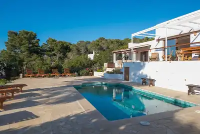 Image de Sunset Villa with pool & sea views.