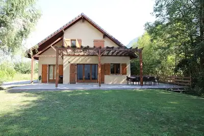 Image de Superbe maison moderne adaptée aux cyclistes Au coeur de Bourg d'Oisans