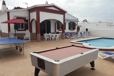 Villa à Calan Porter avec piscine privée, climatisation, internet, billard. .
