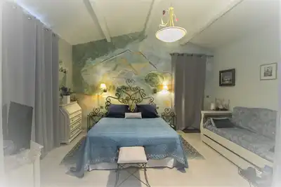Image de Chambre d'hĂ´tes de charme\"Cezanne\"\/vaste piscine chauffage panneaux solaires