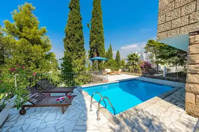 Villa 2 Chambres Unique avec Piscine Privée