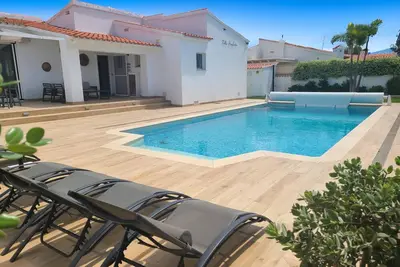 Image de Villa Seaesta à la plage Les Deveses, Denia
