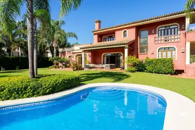 Image de Villa de luxe à Marbella (Guadalmina Baja)