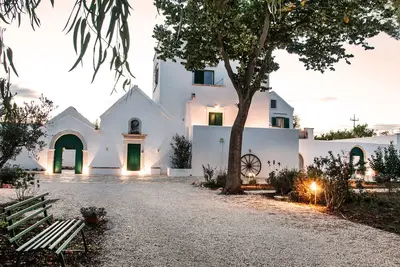 Image de Masseria San Michele avec piscine à Martina Franca, Pouilles