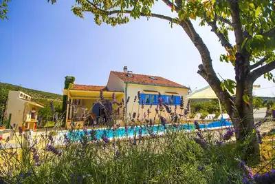 Image de Nouveau! Villa Romantique Avec Piscine CHAUFFÉE - Offre SPÉCIALE-15. 09-30. 09