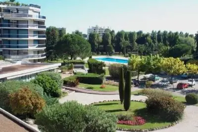 Image de Beau 3 pièces bien équipé proche mer, golf, village\/gare Lumineux, piscine, Wifi