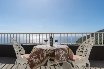 Image de Apartamento Teixeira 1 vue magnifique sur la mer et les montagnes
