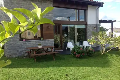 Image de Maison de luxe à proximité des plages et des pics d'Europe