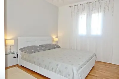 Omis - Appartement Paola avec vue mer