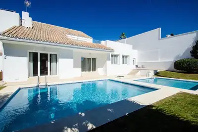 Image de Location villa Hedo + chef cuisinier Puerto Banus