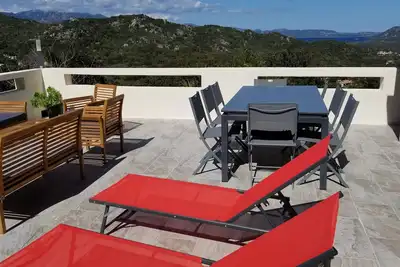 Image de Grand appartement dans belle villa 5 mn Santa Ghiulia
