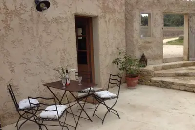 Image de Gite Merveilleux avec piscine au milieu des oliviers, entouré de vignes