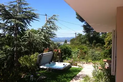 Image de Villa Nirvana - appartement avec jardin et Spa - Ă pied centre ville et plages