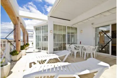 Image de Grand Penthouse avec 45m2 de terrasse dans le centre de Salou en bord de mer
