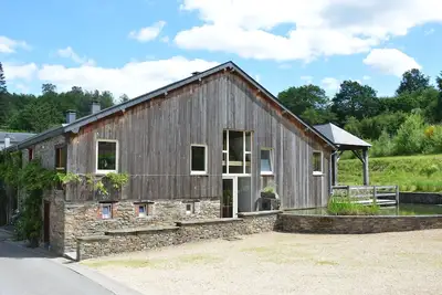 Image de Villa avec bain à remous et sauna
