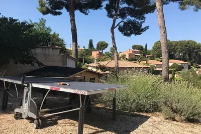 Image de Villa accès mer à pieds! Au calme et vaste jardin ombragé